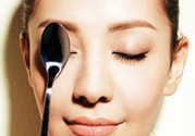 勺子經(jīng)典瘦臉術 苗條你的臉