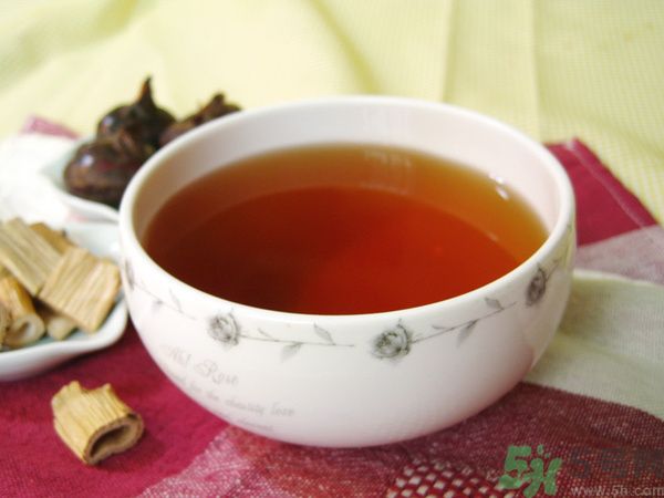 早上起床惡心想吐是怎么回事？起床惡心怎么辦？