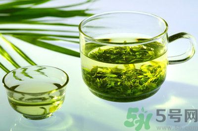 春天喝紅茶好不好？春天喝紅茶還是喝綠茶好呢？