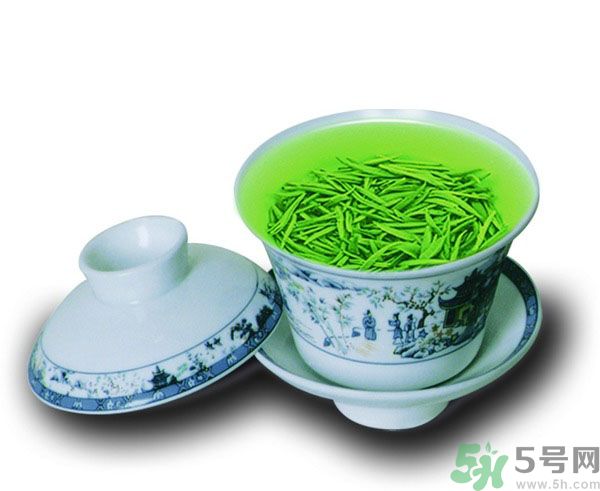 春天喝紅茶好不好？春天喝紅茶還是喝綠茶好呢？