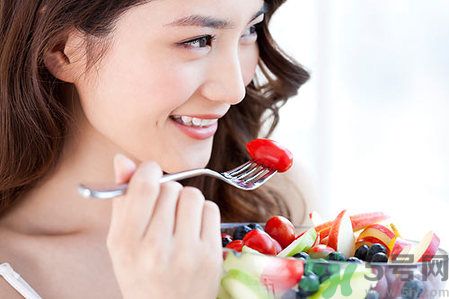 剖腹產(chǎn)后能吃蘋果嗎？剖腹產(chǎn)后能吃什么水果？