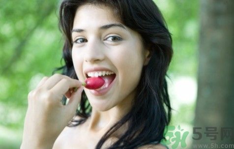 剖腹產(chǎn)后能吃蘋果嗎？剖腹產(chǎn)后能吃什么水果？