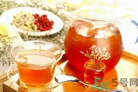 枸杞泡水有什么害處？枸杞泡水喝有什么好處？