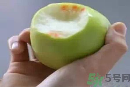 牙齦出血是怎么回事？牙齦出血怎么辦？