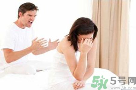 男人劈腿的表現(xiàn)有哪些？怎么判斷一個男人是否劈腿？