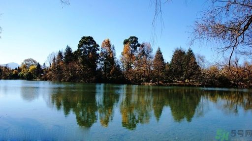 什么地方適合情侶旅游?旅游帶什么東西？