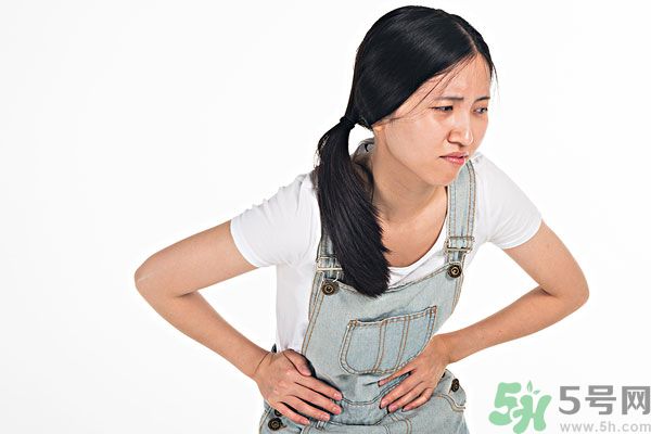 中午睡覺起來肚子疼怎么回事？中午睡覺后腹瀉是什么原因？