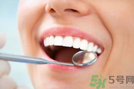 牙齒發(fā)黃怎么辦？牙齒怎么變白？