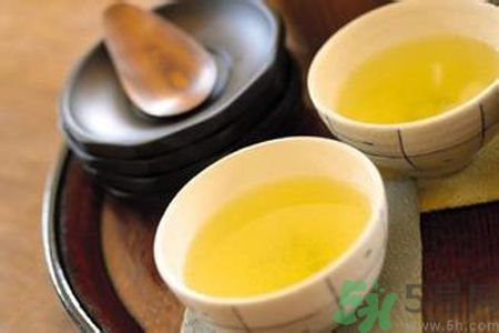 牙齒發(fā)黃怎么辦？牙齒怎么變白？