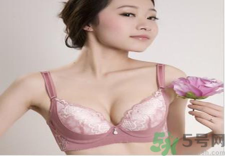 什么內(nèi)衣聚攏效果好？什么內(nèi)衣穿著舒服？
