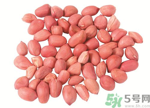 花生皮能不能吃？花生能和螃蟹一起吃嗎？