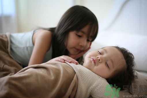 睡覺(jué)能戴手表嗎？睡覺(jué)不能帶的東西有哪些？