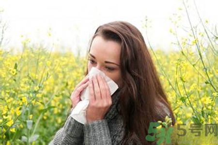 花粉過(guò)敏怎么辦？花粉過(guò)敏的癥狀？