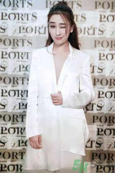 明星花式丸子頭引潮流 波叔這么萌你不愛嗎？
