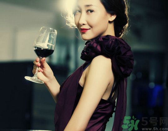 怎樣做一個(gè)好妻子？做一個(gè)好妻子要滿足的10條標(biāo)準(zhǔn)！