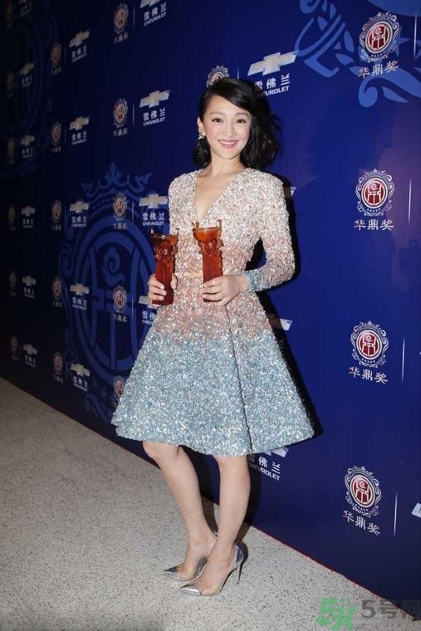 腿不夠長要穿什么？腿不夠長要穿它成就長腿！