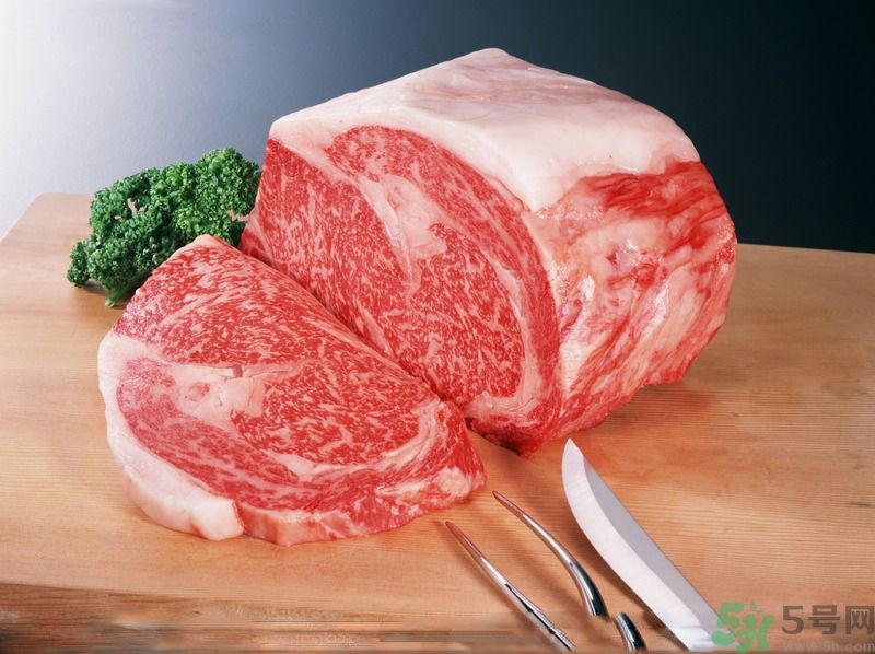 吃生肉長(zhǎng)寄生蟲？哪些生肉吃了會(huì)致命？