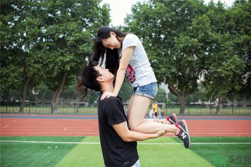 情侶最萌身高差是多少？女生多高最好？