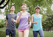 跑步前怎么熱身？跑步前拉抻運動圖解？