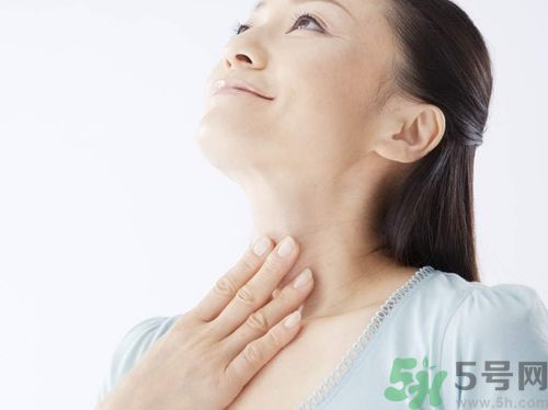 ?17歲女生有喉結(jié)正常嗎？17歲女生喉結(jié)突出怎么辦？