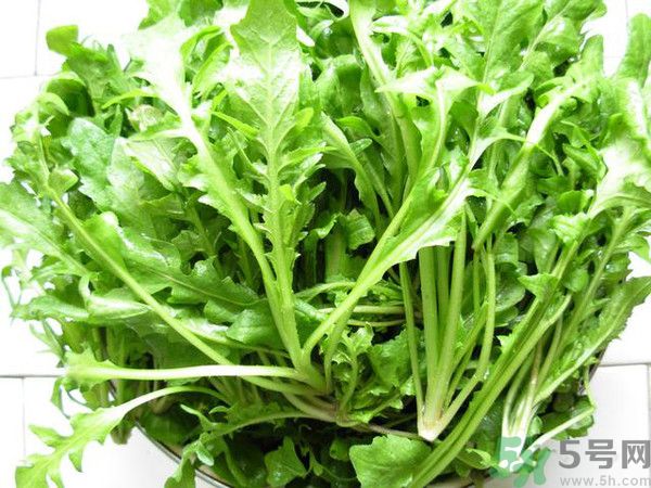 薺菜為什么要焯水？薺菜要用開(kāi)水燙嗎？