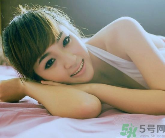 來(lái)月經(jīng)乳房脹痛怎么辦？來(lái)月經(jīng)乳房脹痛是什么原因？