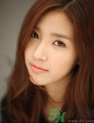 女生手腳冰涼是什么原因？手腳冰涼怎么調(diào)理？