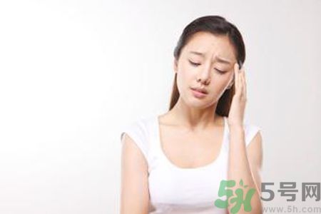 月經(jīng)顏色發(fā)黑是怎么回事？月經(jīng)顏色發(fā)黑怎么辦？