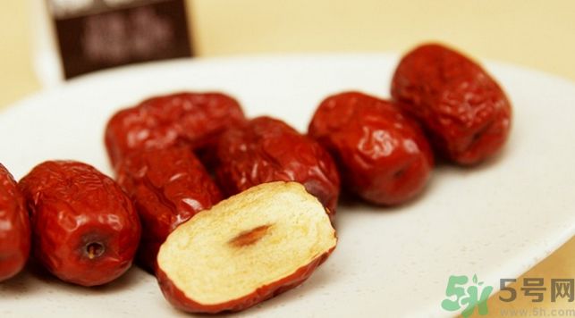 高血脂可以吃核桃嗎？高血脂可以吃紅棗嗎？