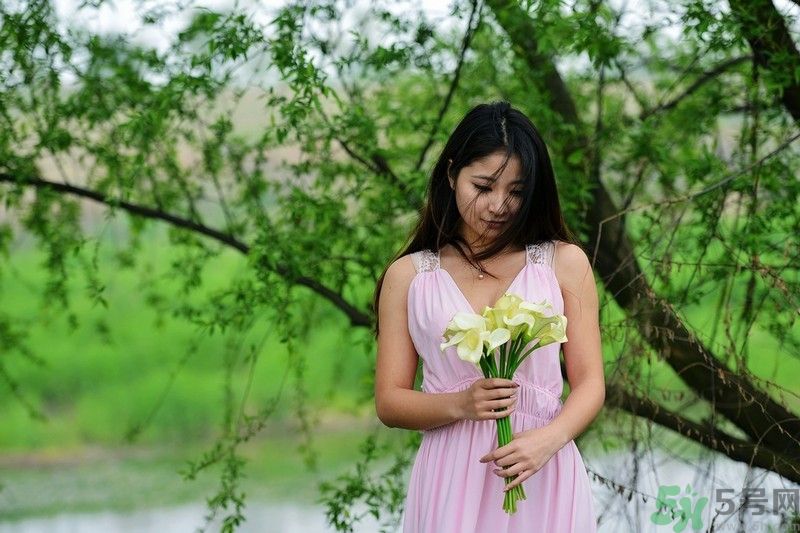 清明踏青穿什么衣服？清明踏青要注意什么？