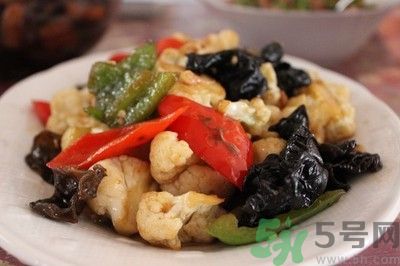 黑木耳怎么做好吃？黑木耳的家常做法？