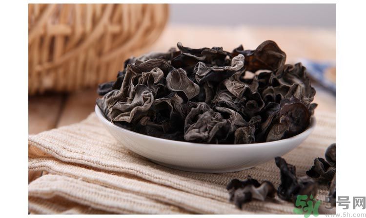 多吃黑木耳有什么好處？黑木耳可以排毒嗎？