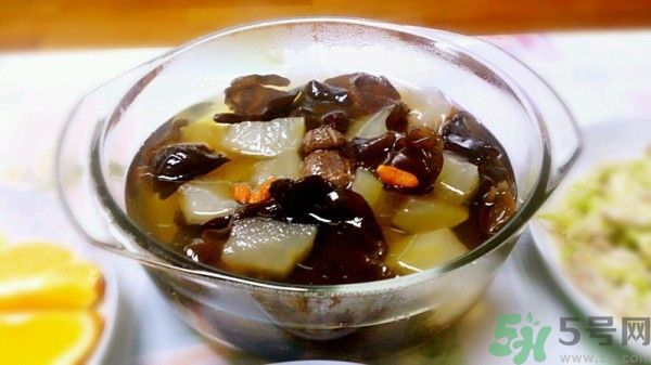 黑木耳可以治便秘嗎？黑木耳有什么食療的方法？
