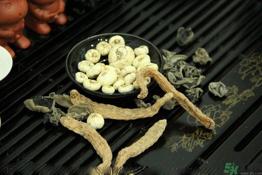 胃潰瘍吃什么藥？調(diào)理胃潰瘍的藥有哪些？