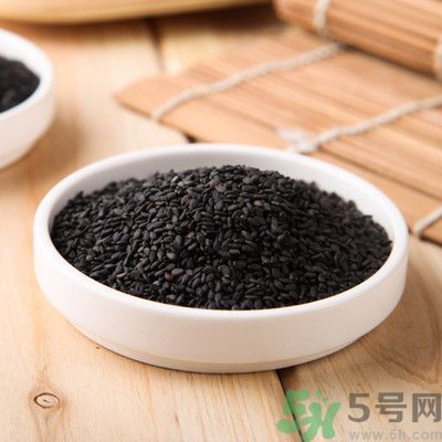 黑芝麻怎么吃可以治白發(fā)？黑芝麻真的能治白頭發(fā)？