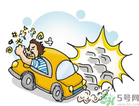 爸爸姐姐飛走了 發(fā)生車禍如何自救？