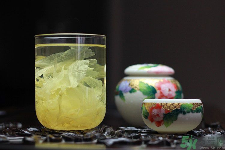 月經(jīng)期間可以喝牡丹花茶嗎？月經(jīng)期間和牡丹花茶好嗎？