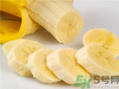 香蕉皮是青的可以吃嗎？吃香蕉要注意什么？