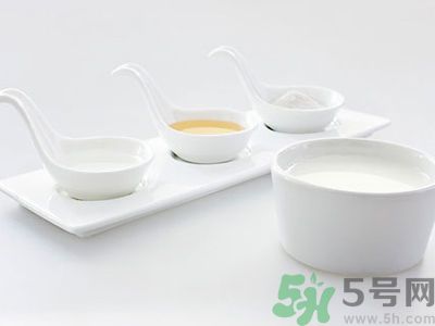 牛奶和酸奶哪個(gè)更加健康？牛奶和酸奶哪個(gè)更好？