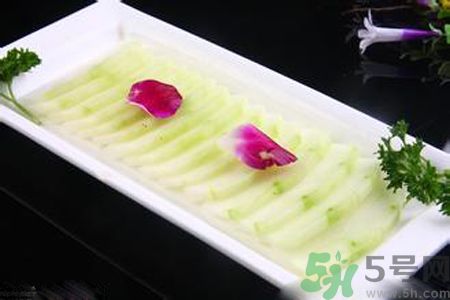 冬瓜可以去眼袋嗎？冬瓜怎么去眼袋？