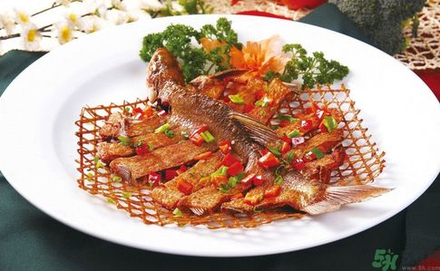 武昌魚是鳊魚嗎？武昌魚和鳊魚區(qū)別哪個好吃？