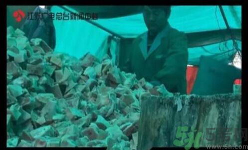 黃燜雞米飯被曝用僵尸肉是怎么回事？什么是僵尸肉？