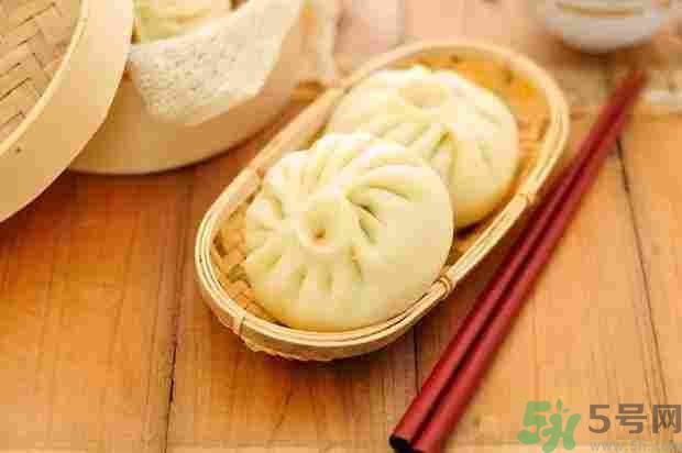 早餐吃面還是包子比較好？早餐吃包子和面健康嗎？
