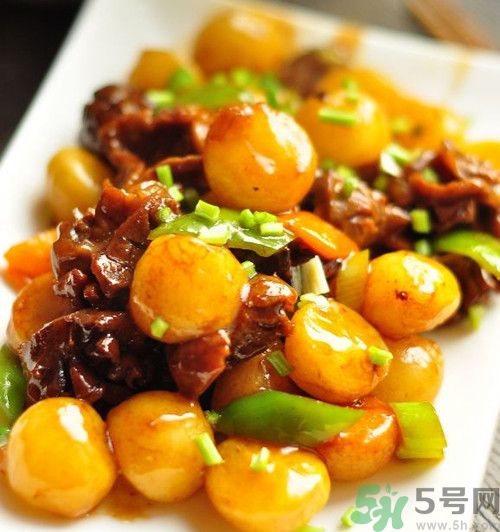 土豆皮變綠還可以吃？土豆發(fā)青吃了會中毒嗎？