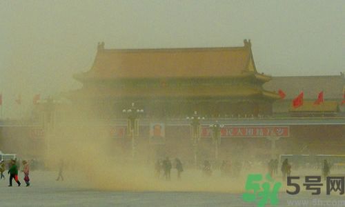 沙塵暴逼近北京到哪里了？遇到沙塵暴怎么辦？