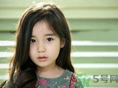 13歲新娘嫁16歲丈夫后懷孕 稱婚姻并非強迫是怎么回事？