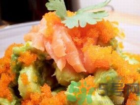 燻鮭魚沙拉怎么做？燻鮭魚沙拉的做法？
