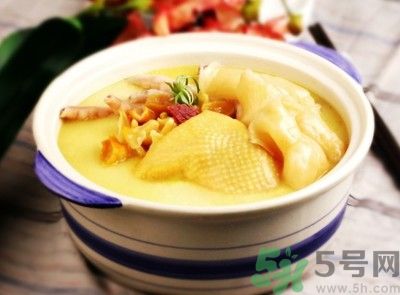 燉雞湯用冷水還是熱水？雞湯用冷水可以嗎？