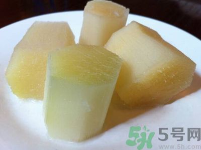 甘蔗中間發(fā)黑可以吃嗎？甘蔗中間發(fā)黑吃了好不好？