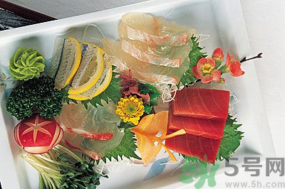 生魚(yú)片的做法是什么？如何自制生魚(yú)片？
